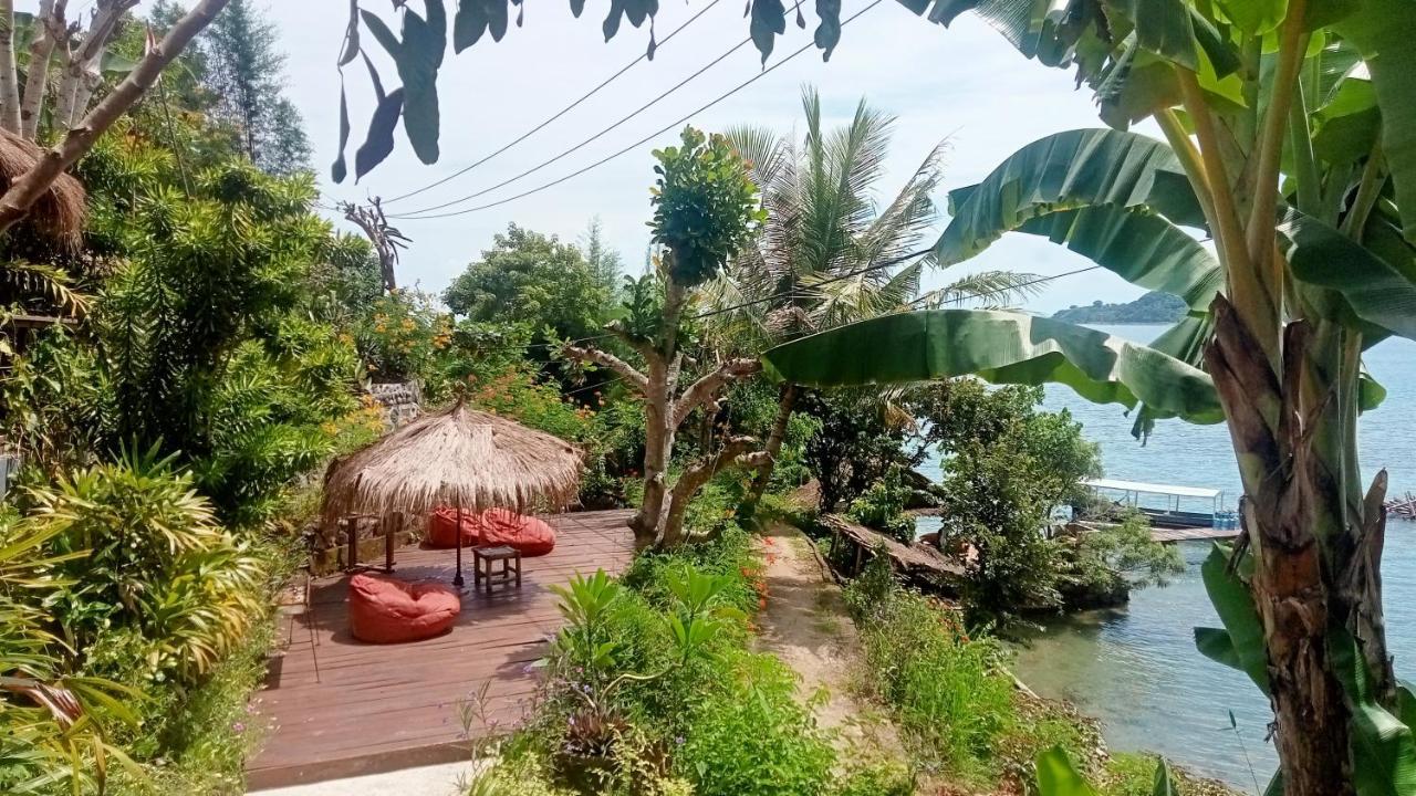 Tanjungan Hotel Gili Gede Exterior foto